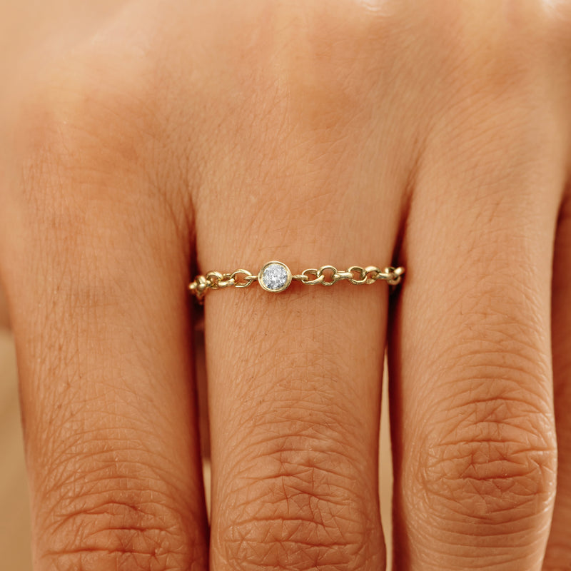 Minimalistic Style Diamond Chain Ring