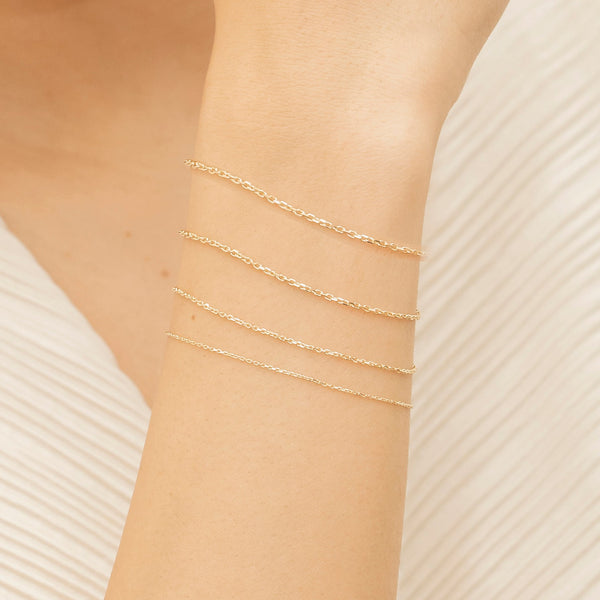 Dainty Gold Cable Chain Bracelet