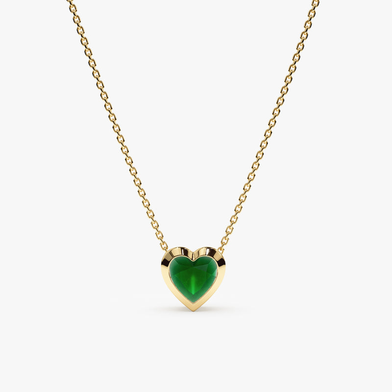 yellow gold natural emerald pendant