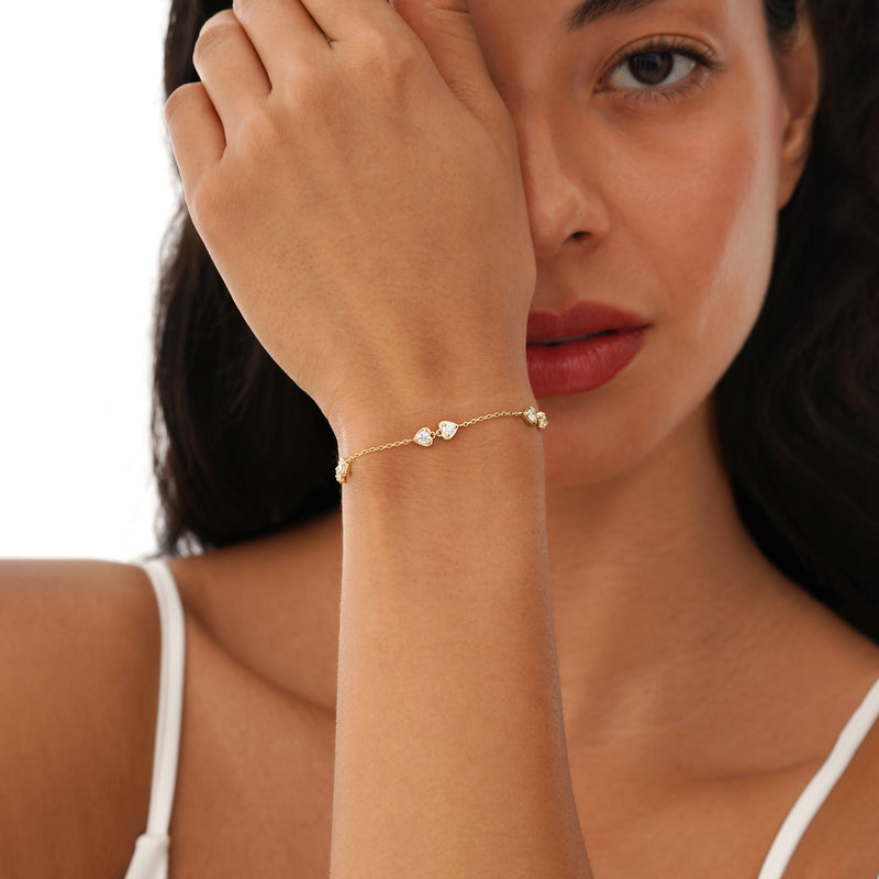Heart Shape Diamond Bracelet, Virelai