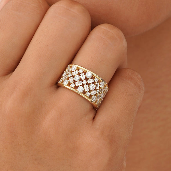 Wide Diamond Cigar Band, Seliora