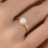 Beaded Halo Pearl Ring, Fira
