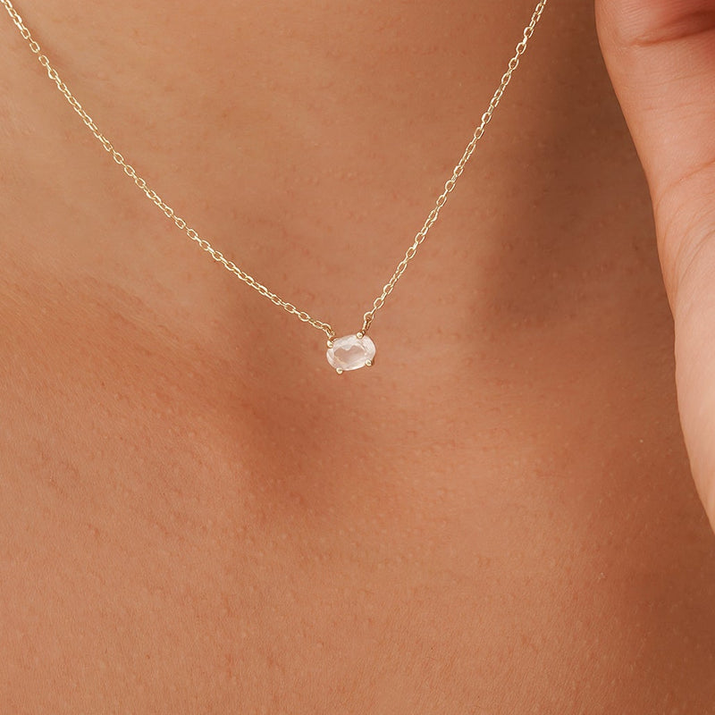 Solid Gold Rose Quartz Oval Necklace, Loa