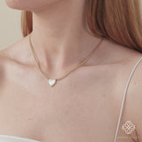 ethically sourced pearl pendant necklace in cuban chain