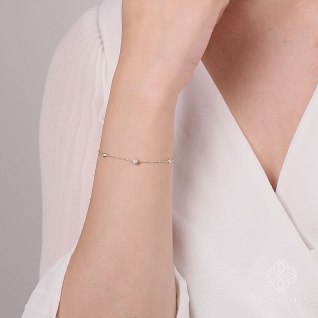Minimalist Diamond Gold Bracelet