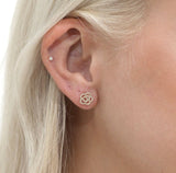 Minimalistic Diamond Flower Earring