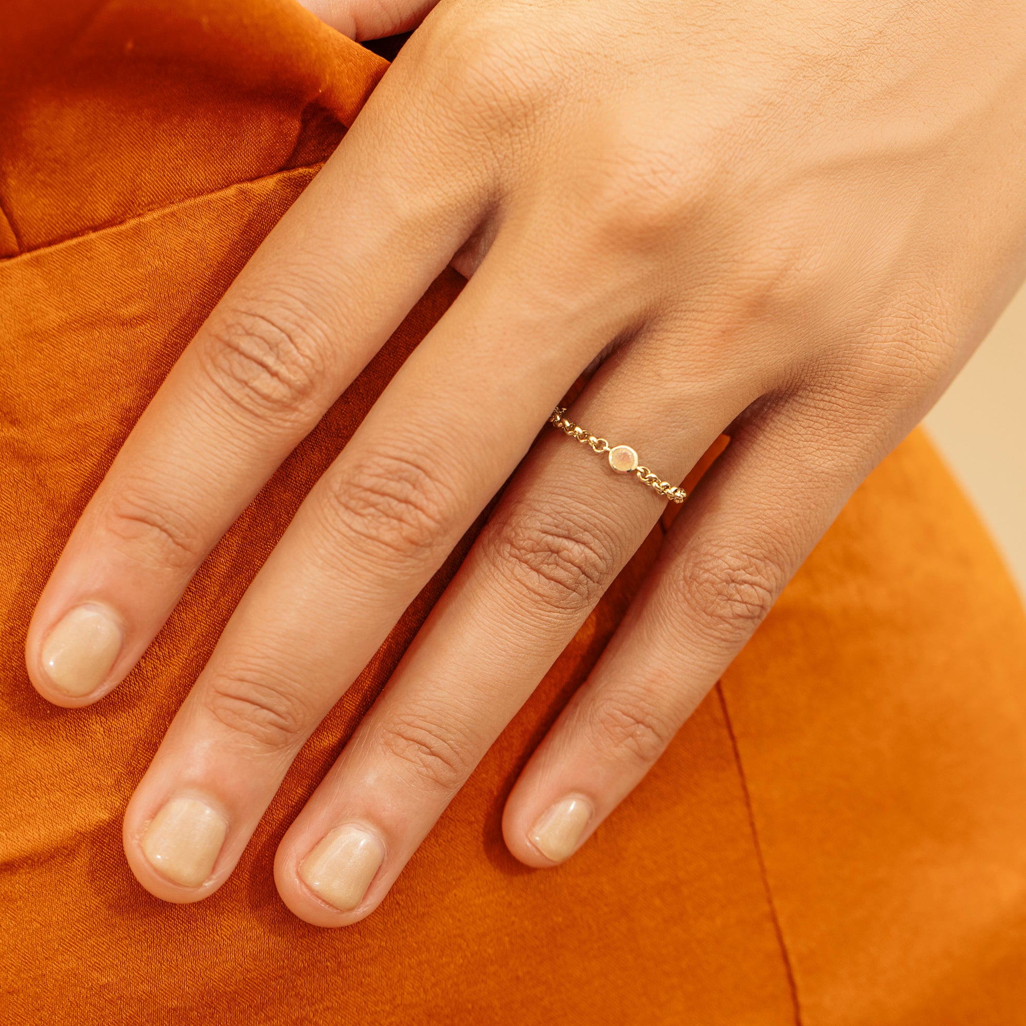 Natural Opal Chain Ring In Solid 14k Gold