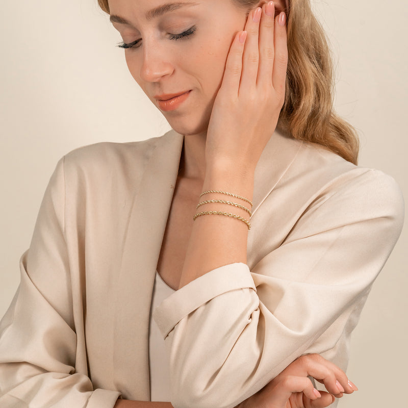 Sizes of Sarah Elise Twisted Gold Chain Bracelets