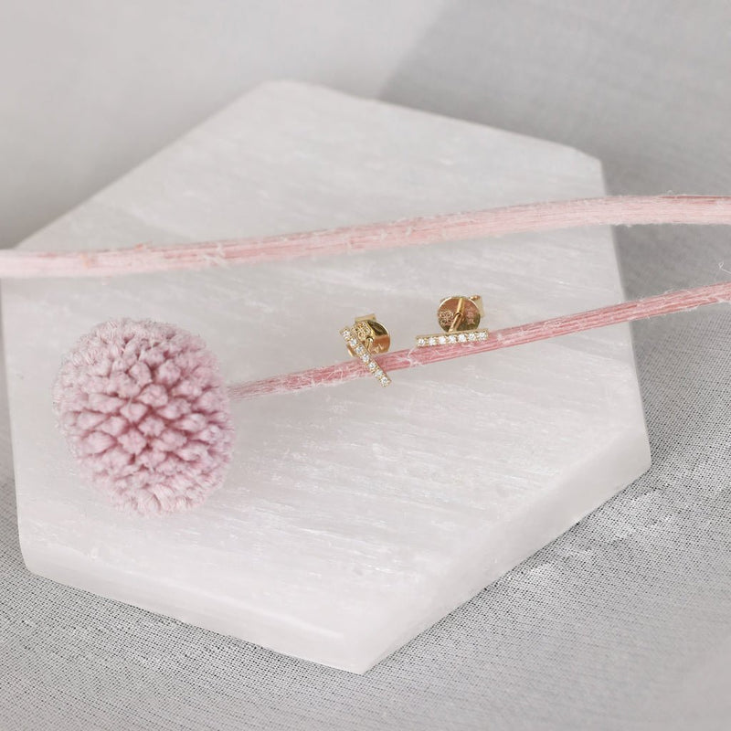 Minimalistic Gold Diamond Studs