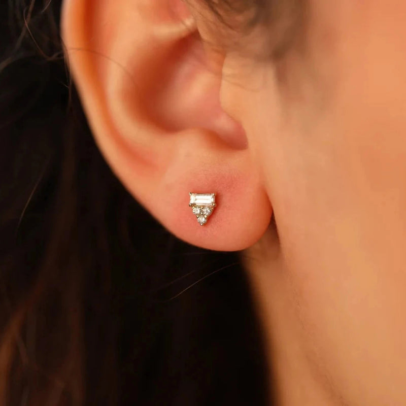 natural diamond stud earrings